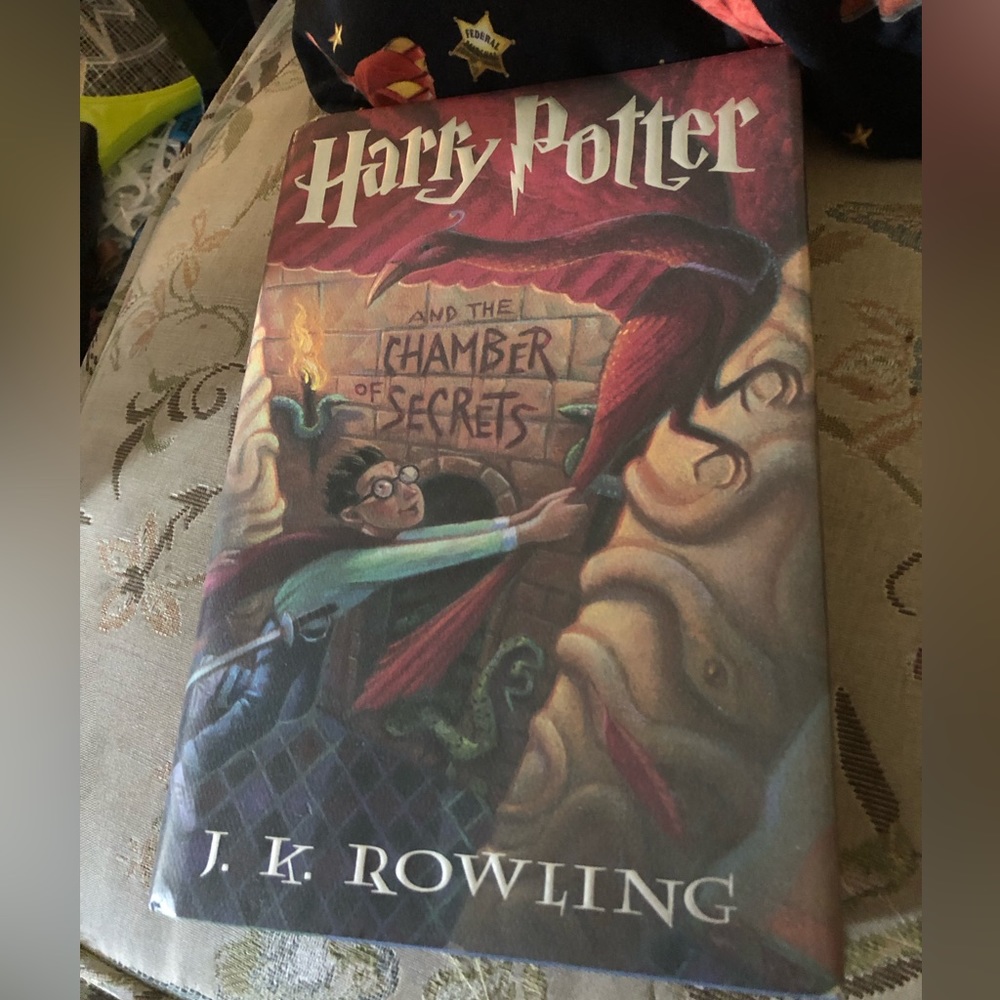 🎃🍎Harry Potter & the Chamber of Secrets 1st Ed.book w/errors? $35 or $30 w/offer